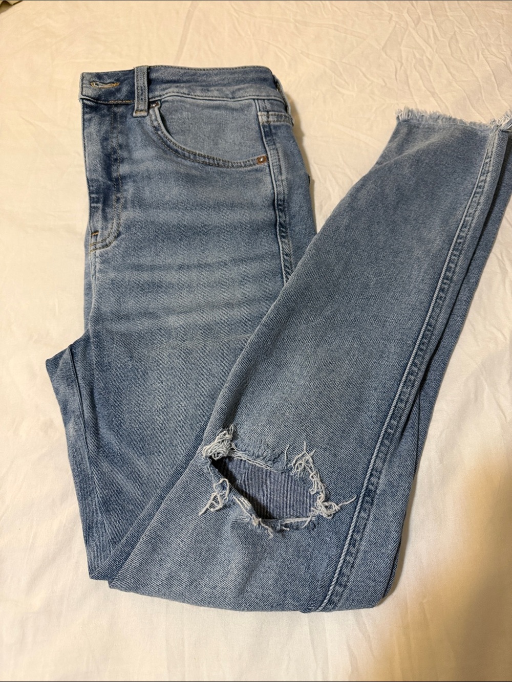 We The Free Light Blue Skinny Jeans with Knee Distress